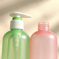 Bouteille cosmétique ronde en plastique colorée pour animaux de compagnie, 320 ml, vide, pour soins de la peau, shampoing, avec pompe blanche, modèle 63
