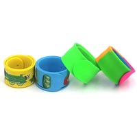 Bracelet en silicone personnalisé pour enfant, respectueux de l'environnement, imprimé à l'écran, pour événements promotionnels