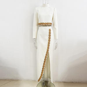Abbigliamento firmato bianco collo alto manica lunga oro floreale due pezzi Maxi gonna Set produttori per abiti personalizzati - Product Image 4