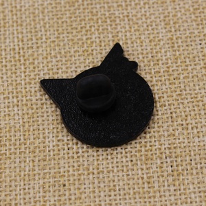 Insignia de Poder Femenino con Diseño Gratuito del Fabricante, Pines de Esmalte <span class=keywords><strong>LGBT</strong></span> Negros Baratos Personalizados - Product Image 3