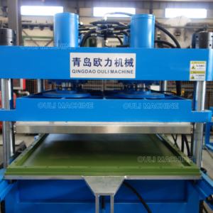 OULI Machine de pressage de carreaux de sol en caoutchouc de nouvelle conception Machines de pressage de <span class=keywords><strong>tapis</strong></span> Machine de vulcanisation de <span class=keywords><strong>tapis</strong></span> en caoutchouc à partir de miettes de pneus usagées - Product Image 5