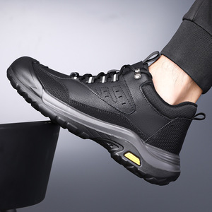 Zapatos de senderismo para hombre, botas cálidas para exteriores con cordones y suela gruesa en negro y gris para uso informal en otoño e invierno - Product Image 4