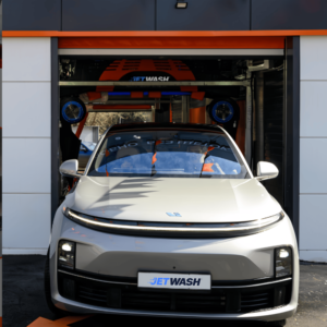 Laveuse à vapeur électrique compacte sans contact en acier inoxydable haute performance pour atelier de service automobile urbain à Dubaï - Product Image 1