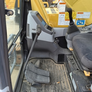 Komatsu PC228US a utilisé la pelle de creusement de construction d'excavatrice pour des projets de construction - Product Image 3