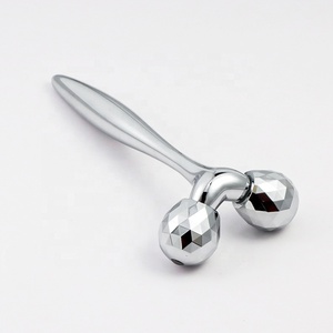Jingwang GLY22011 Herramientas para el Cuidado de la Piel, Rodillo de Masaje Facial 3D con Rotación de 360 Grados, Forma de V, Dorado, para Lifting Facial - Product Image 4