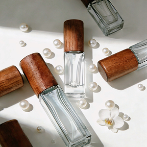 3ml 5ml 10ml Square Clear Glass Fragrance <b>Perfume</b> <b>Atomizer</b> Fine Mist Pump Spray Bottle With Wooden Cap - Product Image 6