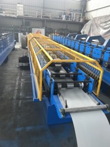 Ztrfm Oem Odm Regenpijp Goot Elleboog Maken Rolvormmachine Voor Verkoop Gebruikt - Product Image 2