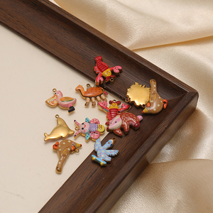 Breloques mignonnes en acier inoxydable plaqué or 18 carats, motifs abeille, petit monstre, écrevisse, oiseau, taupé, chameau, canard, manchoir, pour <span class=keywords><strong>la</strong></span> fabrication de bijoux - Product Image 2