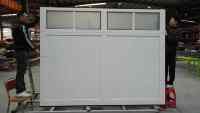 Porte de garage sectionnelle électrique automatique en aluminium au design moderne personnalisé, style maison de campagne, porte métallique pour maisons