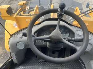 รถตักล้อยาง Volvo L150E L105 รุ่นปี 2013 พร้อมเครื่องยนต์และปั๊มคุณภาพสูงแบบดั้งเดิม รับน้ำหนักได้ 15 ตัน เครื่องจักรมือสองจากเซี่ยงไฮ้ - Product Image 6