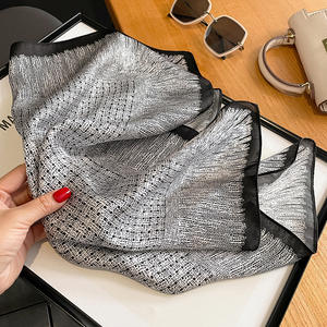 Fabricant 100% foulard carré en soie de mûrier <span class=keywords><strong>Bandana</strong></span> Fashion Summer Printed Pure Silk Neck Tie Short Small Neck Scarf - Product Image 5