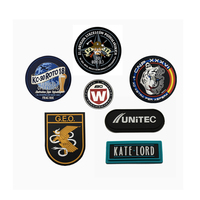 Patch en PVC souple personnalisé en forme de cœur ou de fleur, design économique, transfert thermique 3D, à coller, en relief, respectueux de l'environnement