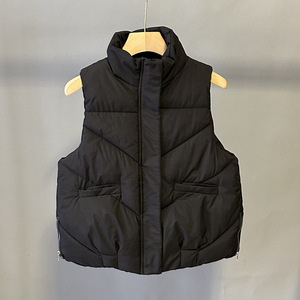 Chaleco de trabajo informal para mujer, de tela tejida, con forro de piel sintética teñida, sin costuras, impermeable, acolchado, con cierre y cuello alto. - Product Image 4