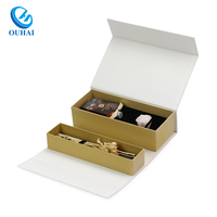 Boîte-cadeau en carton à fermeture magnétique blanche, personnalisée avec votre propre logo pour diffuseur de parfum avec insertion en mousse