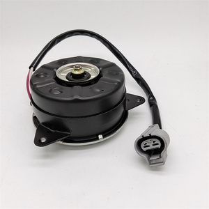 Motor de ventilador de refrigeración 16363-22120 1636322120 para <span class=keywords><strong>Toyota</strong></span> <span class=keywords><strong>Corolla</strong></span> Auris Autoparts venta al por mayor Yomi SUMINISTRO DE Yomi al por mayor - Product Image 3
