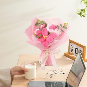 Bouquet di Fiori all'Uncinetto Fatto a Mano, Tulipani e Rose Sfumati Rosa, Decorazione per la Casa, Regalo di Laurea e Compleanno, Fiore Eterno - Product Image 6