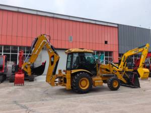 Nouvelle chargeuse-pelleteuse CAT 420F à bras droit avec godet 4-en-1, engin de construction en stock - Product Image 2