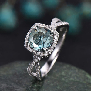 Anello Minimalista in Zirconia per Donna, Gioiello Elegante di Lusso Leggero, Accessorio Regalo Raffinato - Product Image 1