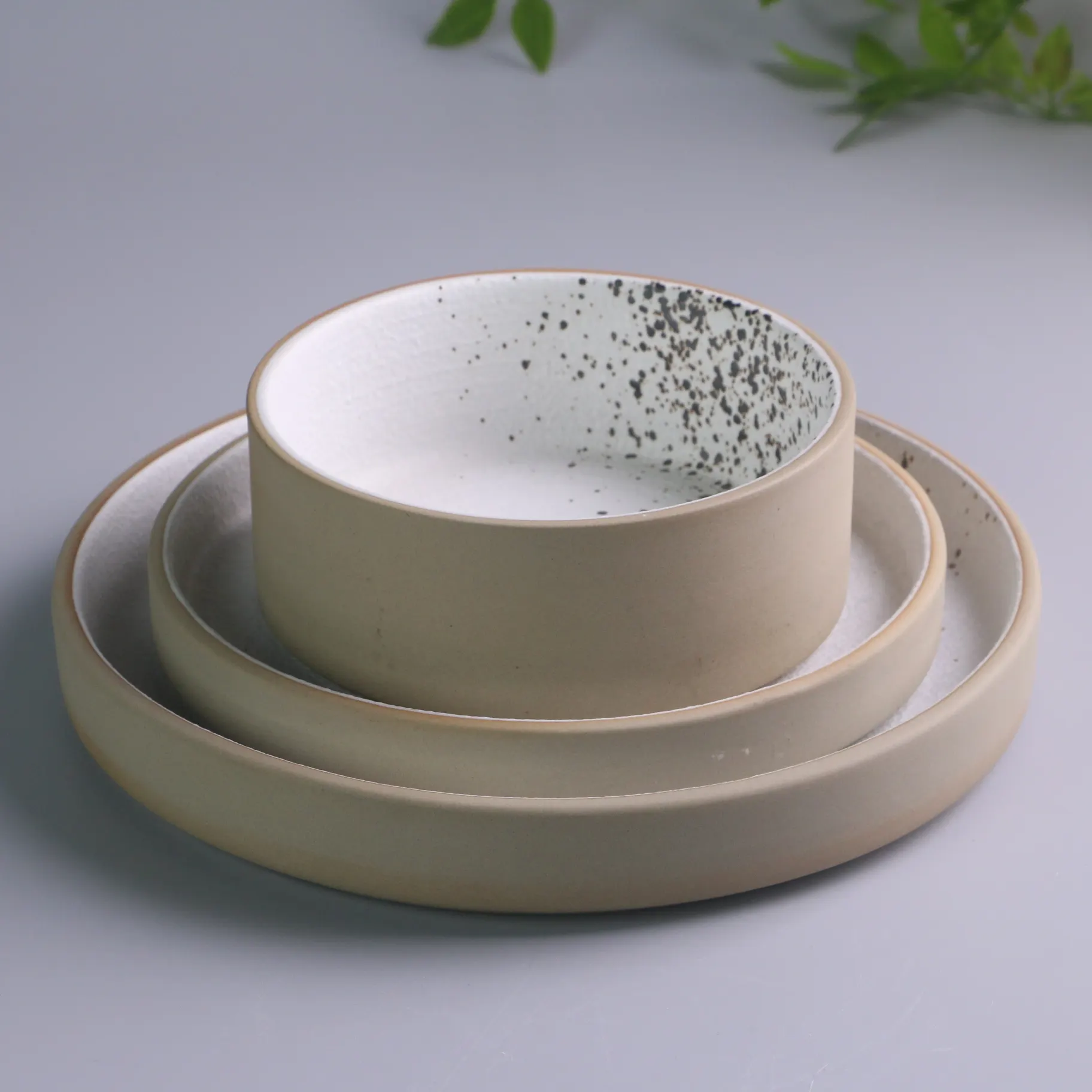 Utensílios de mesa decorativos para sala de jantar, tigelas de porcelana em grés branco fosco, tigela de ramen de cerâmica japonesa para hotel