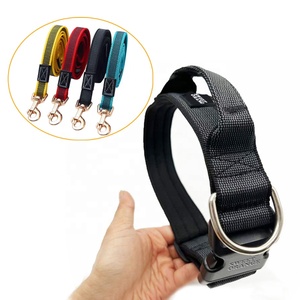 Hebilla de liberación acolchada cómoda de caza de alta resistencia, mango superior deportivo táctico, conjunto de <span class=keywords><strong>collar</strong></span> y correa de perro grande para entrenamiento de perros - Product Image 1
