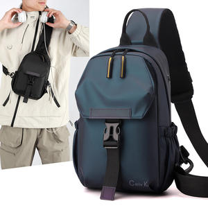 Sac de poitrine Cevik K pour homme, matériau respirant avec revêtement bleu, pour tenues quotidiennes, collection Printemps 2025 - Product Image 5