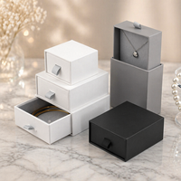 Fournisseur d'emballages de bijoux de Noël, boîtes cadeaux personnalisées avec logo, boîtes à tiroirs, boîtes en papier pour parfums et aromathérapie de Noël