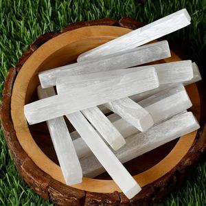 Venta al por mayor de varitas de cristal de selenita natural blanca para sanación Reiki, barras de selenita en bruto, cristales de selenita artesanales - Product Image 6