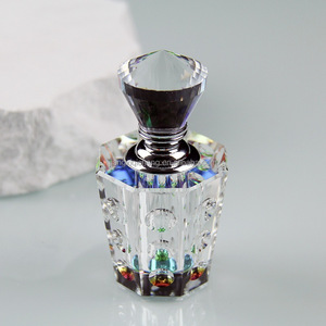 Vente en gros de flacons de <span class=keywords><strong>parfum</strong></span> pour <span class=keywords><strong>homme</strong></span> Qicheng 12 ml en verre arabe, flacons en <span class=keywords><strong>cristal</strong></span> transparent pour huiles essentielles - Product Image 4