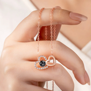 <span class=keywords><strong>Collana</strong></span> <span class=keywords><strong>con</strong></span> doppio cuore in zircone personalizzato <span class=keywords><strong>con</strong></span> pietra di <span class=keywords><strong>proiezione</strong></span> per gioielli da donna regalo di san valentino - Product Image 4