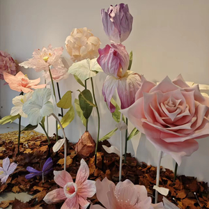 Décoration de scène de mariage, fleurs géantes en papier faites à la main, tulipes et iris en papier, décoration de vitrine de centre commercial - Product Image 1