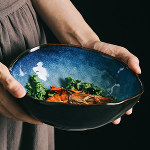 Nouvel ensemble de vaisselle de style japonais abstrait pour dîner occidental 2025, forme irrégulière, bord bleu doré, en céramique et porcelaine, écologique, pour fêtes - Product Image 5