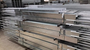 เสาเหล็กเอชบีม HDG 600GSM จากออสเตรเลีย พร้อมเหล็กเชื่อมสำหรับทำกำแพงกันดินและรั้วสวน - Product Image 4