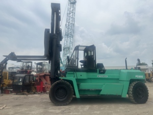 รถยกดีเซล มิตซูบิชิ FD300 มือสอง ขนาด 30 ตัน เครื่องจักรสำหรับงานหนัก เหมาะสำหรับการขนถ่ายตู้คอนเทนเนอร์ในท่าเรือและลานคลังสินค้า - Product Image 2