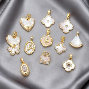 Ciondolo HD0247 a Forma di Cuore con Fiocco e Farfalla Sorridente, Giglio della Valle Bianco, per Collana Fai-da-Te, Custodia in Rame Placcato Oro 14K - Product Image 2