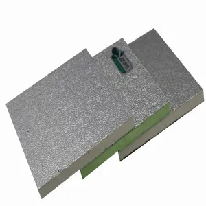 140 kPa 경 사진 단일 지붕 패널 유리 강화 된 면에 각면에 결합 된 닫힌 셀 폴리이소 폼 코어로 구성