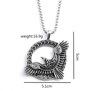 Yunnique – pendentif corbeau Viking en acier inoxydable, design à nœud celtique, pour hommes et femmes, collier, bijoux cadeau - Product Image 5