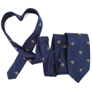 Chine vente en gros 100% soie tissé personnalisé <span class=keywords><strong>cravate</strong></span> gros-grain bleu marine doré <span class=keywords><strong>fleur</strong></span> <span class=keywords><strong>de</strong></span> nénuphar Floral hommes Vintage <span class=keywords><strong>cravate</strong></span> pour hommes - Product Image 2