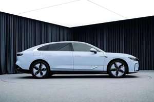 Voyah Chasing Light EV <span class=keywords><strong>2023</strong></span>, édition longue portée 730 km, <span class=keywords><strong>en</strong></span> stock, voiture neuve, voiture d'occasion, vente flash, alimenté par <span class=keywords><strong>l</strong></span>'<span class=keywords><strong>électricité</strong></span> pure, nouveaux lancements - Product Image 2