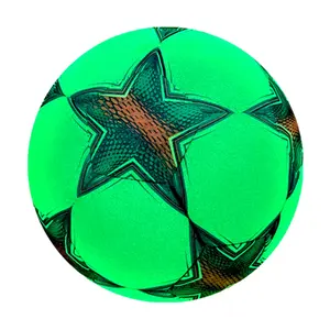 Hot Sale Moda PU Espuma Luminosa Futebol Squishy Ball para Crianças Presente Promocional Stress Relief Glow In Dark