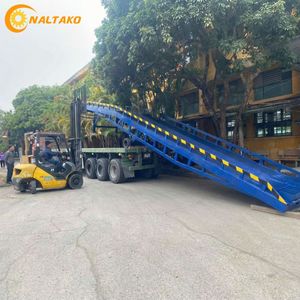 Rampe de chargement pour chariot élévateur 8 tonnes, hauteur de levage max. 1 700 mm, longueur 11 000 mm, acier haute résistance SS400, système hydraulique, flexibilité d'entreposage - Product Image 3