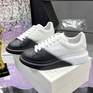 Zapatos Deportivos de Diseño de Lujo para Hombre y Mujer, Zapatillas de Moda, Zapatos Casuales Deportivos Planos de Cuero PU de Alta Calidad - Product Image 1