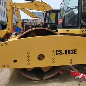 Rouleau compresseur à pneus CAT CS-683E d'occasion, modèle 2022, moteur diesel, fourniture directe usine, peinture d'origine, pièces d'origine, stock disponible, livraison rapide - Product Image 2