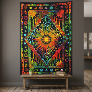 Tapiz Hippie con Diseño de Sol y Luna Ardientes para Colgar en la Pared del Dormitorio, Decoración Bohemia, Psicodélica, India, Hippie, para Cama - Product Image 1