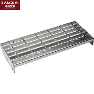 Scala ad alta resistenza su ordinazione battistrada in acciaio al carbonio acciaio zincato superficie di sicurezza industriale passo per la passerella moderna - Product Image 2