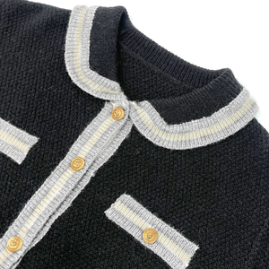 Cardigan en tricot style tweed à col Peter Pan avec bandes contrastantes gris et blanc, motif nid d'abeille noir, pour femme - Nouvelle collection coréenne - Product Image 3