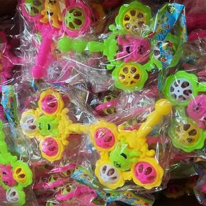 Jouet à hochet en plastique pour bébé, hochet coloré pour nourrissons de 0 à 24 mois - Product Image 4