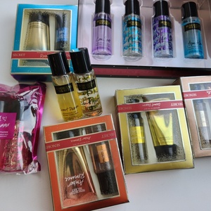Proveedor de confianza Loción corporal Spray Set Perfume de larga duración Venta caliente Fragancia de aroma floral para mujeres - Product Image 1