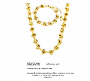Ensemble collier et bracelet en acier inoxydable plaqué or 18 carats PVD à maillons noués |   Bijoux streetwear hypoallergéniques imperméables et robustes, idéal pour un cadeau - Product Image 6