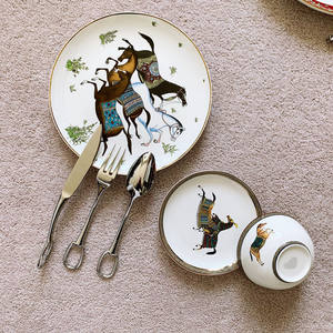 Vaisselle en céramique Pretty Horse, vente en gros, assiettes de mariage, assiettes en porcelaine pour un ensemble de 41 pièces - Product Image 4