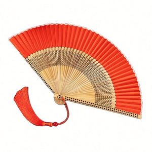 Abanico Plegable Portátil de Bambú con Diseño Tradicional Japonés-Chino para Año Nuevo, con Piezas de Mahjong Pintadas, para Danza Hanfu y Cheongsam - Product Image 1